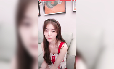 最新《瘋狂抖音》外篇之《抖音擦邊4》顏值主播各顯神通 閃現走光 刷邊瘋狂作死 扣逼漏奶 (242)