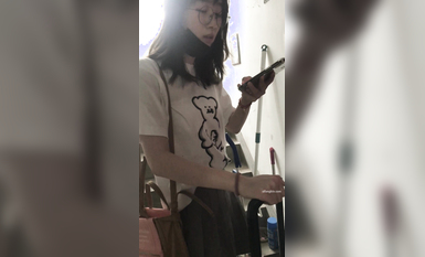 稀缺學姐專場 專業抄底靚麗制服學姐珍藏版 貼著美女屁股抄 有燈光加持畫質特好 超清4K原版 (1)