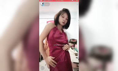 最新《瘋狂抖音》外篇之《抖音擦邊4》顏值主播各顯神通 閃現走光 刷邊瘋狂作死 扣逼漏奶 (284)