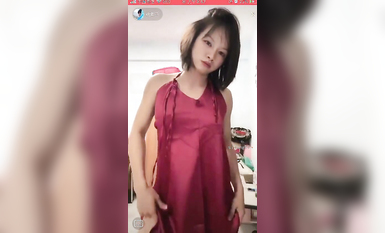 最新《瘋狂抖音》外篇之《抖音擦邊4》顏值主播各顯神通 閃現走光 刷邊瘋狂作死 扣逼漏奶 (284)