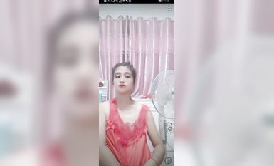 最新《瘋狂抖音》外篇之《抖音擦邊4》顏值主播各顯神通 閃現走光 刷邊瘋狂作死 扣逼漏奶 (57)