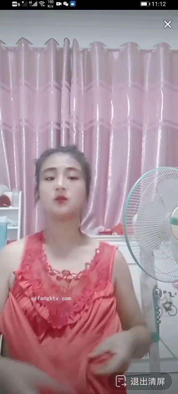 最新《瘋狂抖音》外篇之《抖音擦邊4》顏值主播各顯神通 閃現走光 刷邊瘋狂作死 扣逼漏奶 (57)