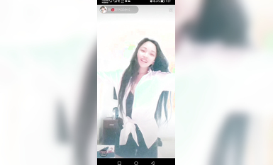 最新《瘋狂抖音》外篇之『三亞美女2』極品三亞外圍美女大秀身材 作死大尺度 摳B揉乳擠奶 (162)