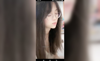 最新《瘋狂抖音》外篇之《抖音擦邊4》顏值主播各顯神通 閃現走光 刷邊瘋狂作死 扣逼漏奶 (46)