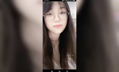 最新《瘋狂抖音》外篇之《抖音擦邊4》顏值主播各顯神通 閃現走光 刷邊瘋狂作死 扣逼漏奶 (46)