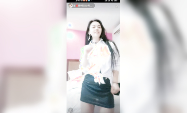 最新《瘋狂抖音》外篇之『三亞美女2』極品三亞外圍美女大秀身材 作死大尺度 摳B揉乳擠奶 (178)