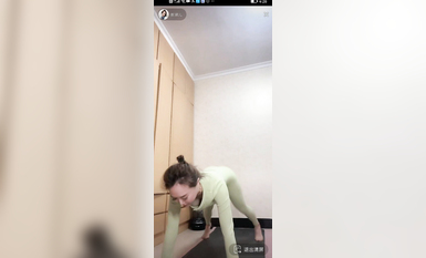 最新《瘋狂抖音》外篇之『三亞美女2』極品三亞外圍美女大秀身材 作死大尺度 摳B揉乳擠奶 (12)