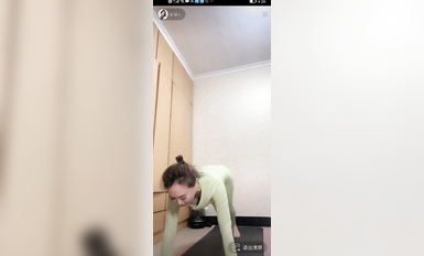 最新《瘋狂抖音》外篇之『三亞美女2』極品三亞外圍美女大秀身材 作死大尺度 摳B揉乳擠奶 (12)