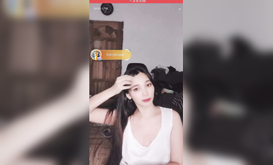 最新《瘋狂抖音》外篇之《抖音擦邊4》顏值主播各顯神通 閃現走光 刷邊瘋狂作死 扣逼漏奶 (280)