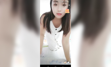 最新《瘋狂抖音》外篇之《抖音擦邊4》顏值主播各顯神通 閃現走光 刷邊瘋狂作死 扣逼漏奶 (95)