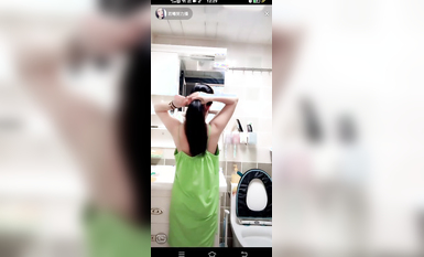 最新《瘋狂抖音》外篇之『三亞美女2』極品三亞外圍美女大秀身材 作死大尺度 摳B揉乳擠奶 (54)