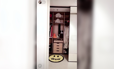 最新《瘋狂抖音》外篇之『三亞美女2』極品三亞外圍美女大秀身材 作死大尺度 摳B揉乳擠奶 (93)