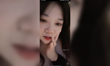 最新《瘋狂抖音》外篇之《抖音擦邊4》顏值主播各顯神通 閃現走光 刷邊瘋狂作死 扣逼漏奶 (23)