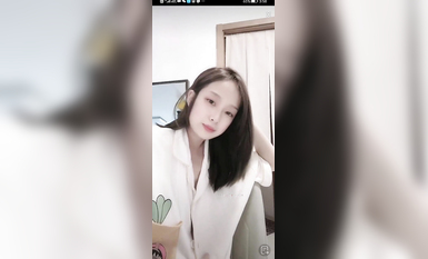 最新《瘋狂抖音》外篇之《抖音擦邊4》顏值主播各顯神通 閃現走光 刷邊瘋狂作死 扣逼漏奶 (120)