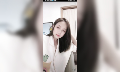 最新《瘋狂抖音》外篇之《抖音擦邊4》顏值主播各顯神通 閃現走光 刷邊瘋狂作死 扣逼漏奶 (120)