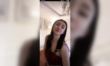 最新《瘋狂抖音》外篇之《抖音擦邊4》顏值主播各顯神通 閃現走光 刷邊瘋狂作死 扣逼漏奶 (171)