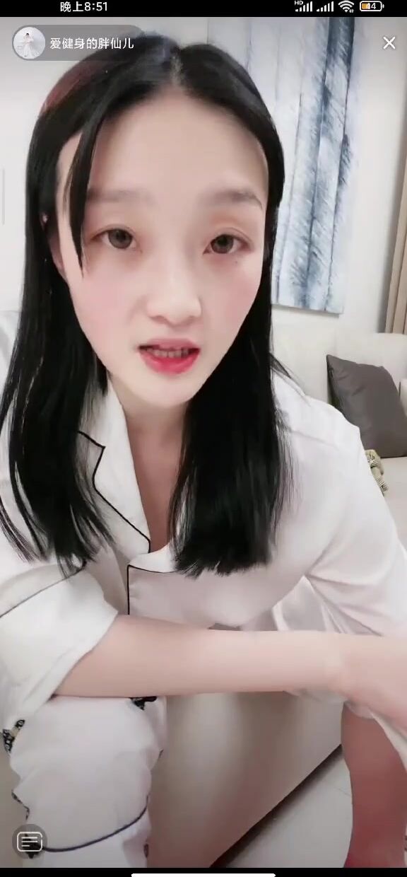 最新《瘋狂抖音》外篇之『三亞美女2』極品三亞外圍美女大秀身材 作死大尺度 摳B揉乳擠奶 (103)