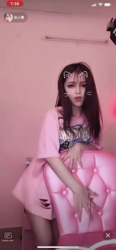 最新《瘋狂抖音》外篇之『三亞美女2』極品三亞外圍美女大秀身材 作死大尺度 摳B揉乳擠奶 (27)