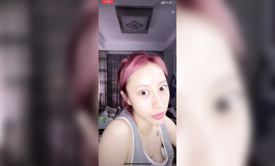 最新《瘋狂抖音》外篇之《抖音擦邊4》顏值主播各顯神通 閃現走光 刷邊瘋狂作死 扣逼漏奶 (3)