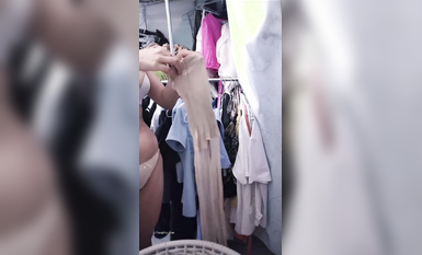 最新《瘋狂抖音》外篇之《抖音擦邊4》顏值主播各顯神通 閃現走光 刷邊瘋狂作死 扣逼漏奶 (90)