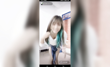 最新《瘋狂抖音》外篇之『三亞美女2』極品三亞外圍美女大秀身材 作死大尺度 摳B揉乳擠奶 (109)