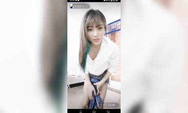 最新《瘋狂抖音》外篇之『三亞美女2』極品三亞外圍美女大秀身材 作死大尺度 摳B揉乳擠奶 (109)