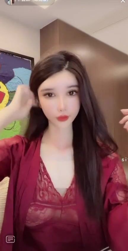 最新《瘋狂抖音》外篇之《抖音擦邊4》顏值主播各顯神通 閃現走光 刷邊瘋狂作死 扣逼漏奶 (24)