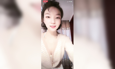 最新《瘋狂抖音》外篇之《抖音擦邊4》顏值主播各顯神通 閃現走光 刷邊瘋狂作死 扣逼漏奶 (274)