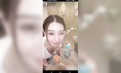 最新《瘋狂抖音》外篇之『三亞美女2』極品三亞外圍美女大秀身材 作死大尺度 摳B揉乳擠奶 (141)