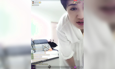 最新《瘋狂抖音》外篇之『三亞美女2』極品三亞外圍美女大秀身材 作死大尺度 摳B揉乳擠奶 (81)