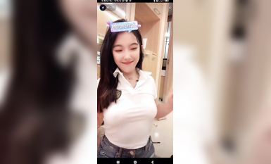 最新《瘋狂抖音》外篇之《抖音擦邊4》顏值主播各顯神通 閃現走光 刷邊瘋狂作死 扣逼漏奶 (160)