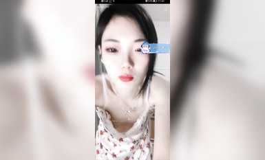 最新《瘋狂抖音》外篇之《抖音擦邊4》顏值主播各顯神通 閃現走光 刷邊瘋狂作死 扣逼漏奶 (246)