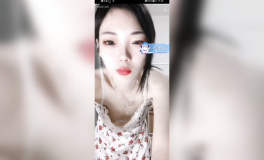 最新《瘋狂抖音》外篇之《抖音擦邊4》顏值主播各顯神通 閃現走光 刷邊瘋狂作死 扣逼漏奶 (246)