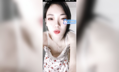 最新《瘋狂抖音》外篇之《抖音擦邊4》顏值主播各顯神通 閃現走光 刷邊瘋狂作死 扣逼漏奶 (246)