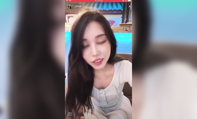 最新《瘋狂抖音》外篇之《抖音擦邊4》顏值主播各顯神通 閃現走光 刷邊瘋狂作死 扣逼漏奶 (245)