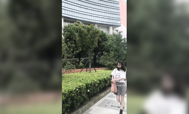 稀缺學姐專場 專業抄底靚麗制服學姐珍藏版 貼著美女屁股抄 有燈光加持畫質特好 超清4K原版 (3)