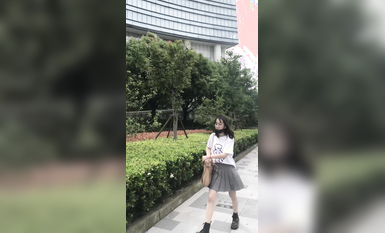 稀缺學姐專場 專業抄底靚麗制服學姐珍藏版 貼著美女屁股抄 有燈光加持畫質特好 超清4K原版 (3)