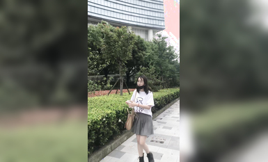 稀缺學姐專場 專業抄底靚麗制服學姐珍藏版 貼著美女屁股抄 有燈光加持畫質特好 超清4K原版 (3)