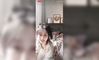 最新《瘋狂抖音》外篇之《抖音擦邊4》顏值主播各顯神通 閃現走光 刷邊瘋狂作死 扣逼漏奶 (113)