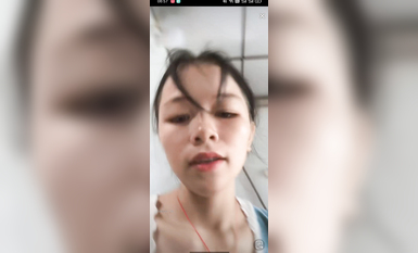 最新《瘋狂抖音》外篇之《抖音擦邊4》顏值主播各顯神通 閃現走光 刷邊瘋狂作死 扣逼漏奶 (83)