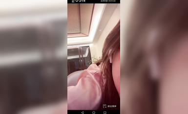 最新《瘋狂抖音》外篇之『三亞美女2』極品三亞外圍美女大秀身材 作死大尺度 摳B揉乳擠奶 (111)