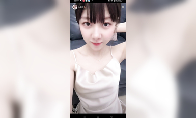 最新《瘋狂抖音》外篇之『三亞美女2』極品三亞外圍美女大秀身材 作死大尺度 摳B揉乳擠奶 (173)