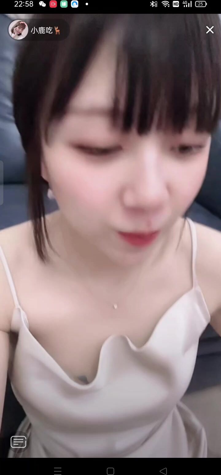 最新《瘋狂抖音》外篇之『三亞美女2』極品三亞外圍美女大秀身材 作死大尺度 摳B揉乳擠奶 (173)