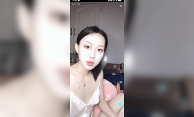 最新《瘋狂抖音》外篇之《抖音擦邊4》顏值主播各顯神通 閃現走光 刷邊瘋狂作死 扣逼漏奶 (311)