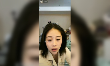 最新《瘋狂抖音》外篇之《抖音擦邊4》顏值主播各顯神通 閃現走光 刷邊瘋狂作死 扣逼漏奶 (100)