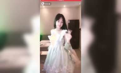 最新《瘋狂抖音》外篇之《抖音擦邊4》顏值主播各顯神通 閃現走光 刷邊瘋狂作死 扣逼漏奶 (165)