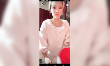 最新《瘋狂抖音》外篇之『三亞美女2』極品三亞外圍美女大秀身材 作死大尺度 摳B揉乳擠奶 (26)