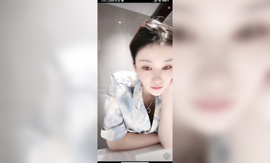 最新《瘋狂抖音》外篇之《抖音擦邊4》顏值主播各顯神通 閃現走光 刷邊瘋狂作死 扣逼漏奶 (167)