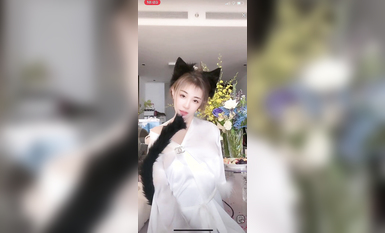 最新《瘋狂抖音》外篇之《抖音擦邊4》顏值主播各顯神通 閃現走光 刷邊瘋狂作死 扣逼漏奶 (159)