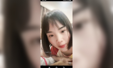 最新《瘋狂抖音》外篇之《抖音擦邊4》顏值主播各顯神通 閃現走光 刷邊瘋狂作死 扣逼漏奶 (47)